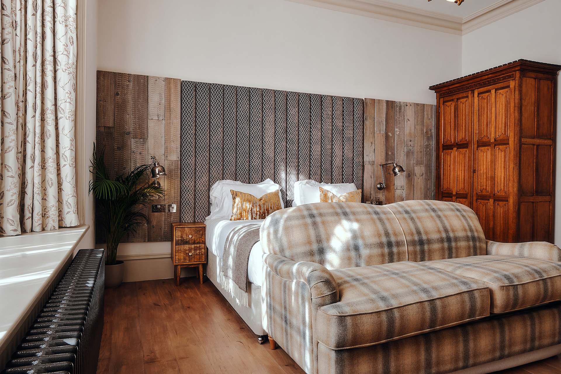 Photo of The Black Lion Pub & Boutique Guesthouse, Camden